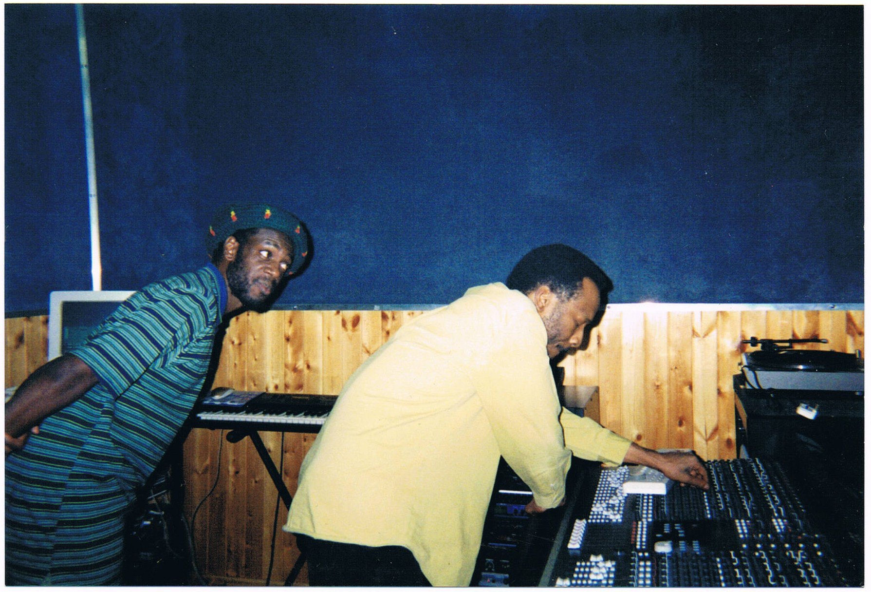 Jonah Dan and Robert Tribulation at Trib’s studio (Word, Sound and Power) – Photo by katebreslaw